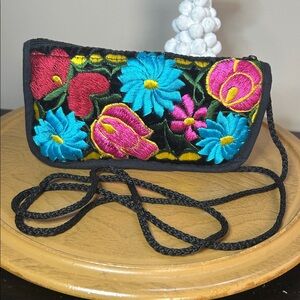Boho Floral Embroidered‎ Glasses Case Crossbody Pouch Black Velvet Bag